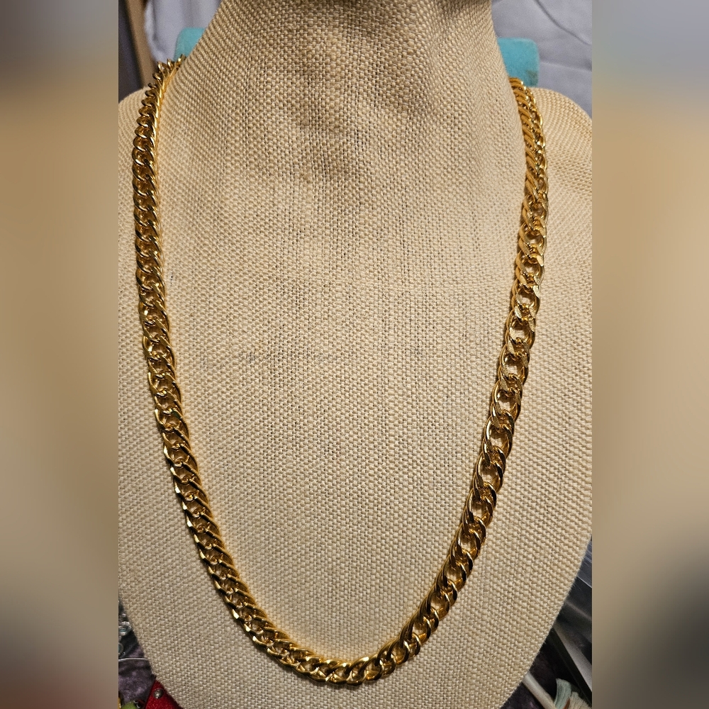 KJL Goldtone 30" Lobster Chain Necklace, KENNETH JAY LANE 83g